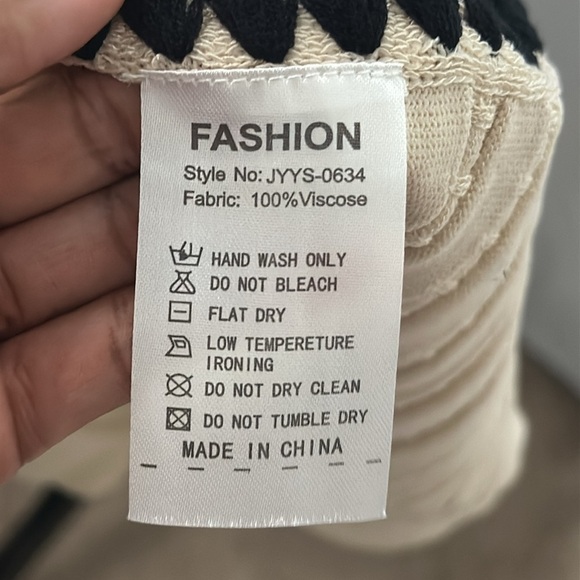 WATASHI Tan/Black Tank Knit Dress Round Neck Side Split Scalloped Edge Size M - Picture 6 of 10